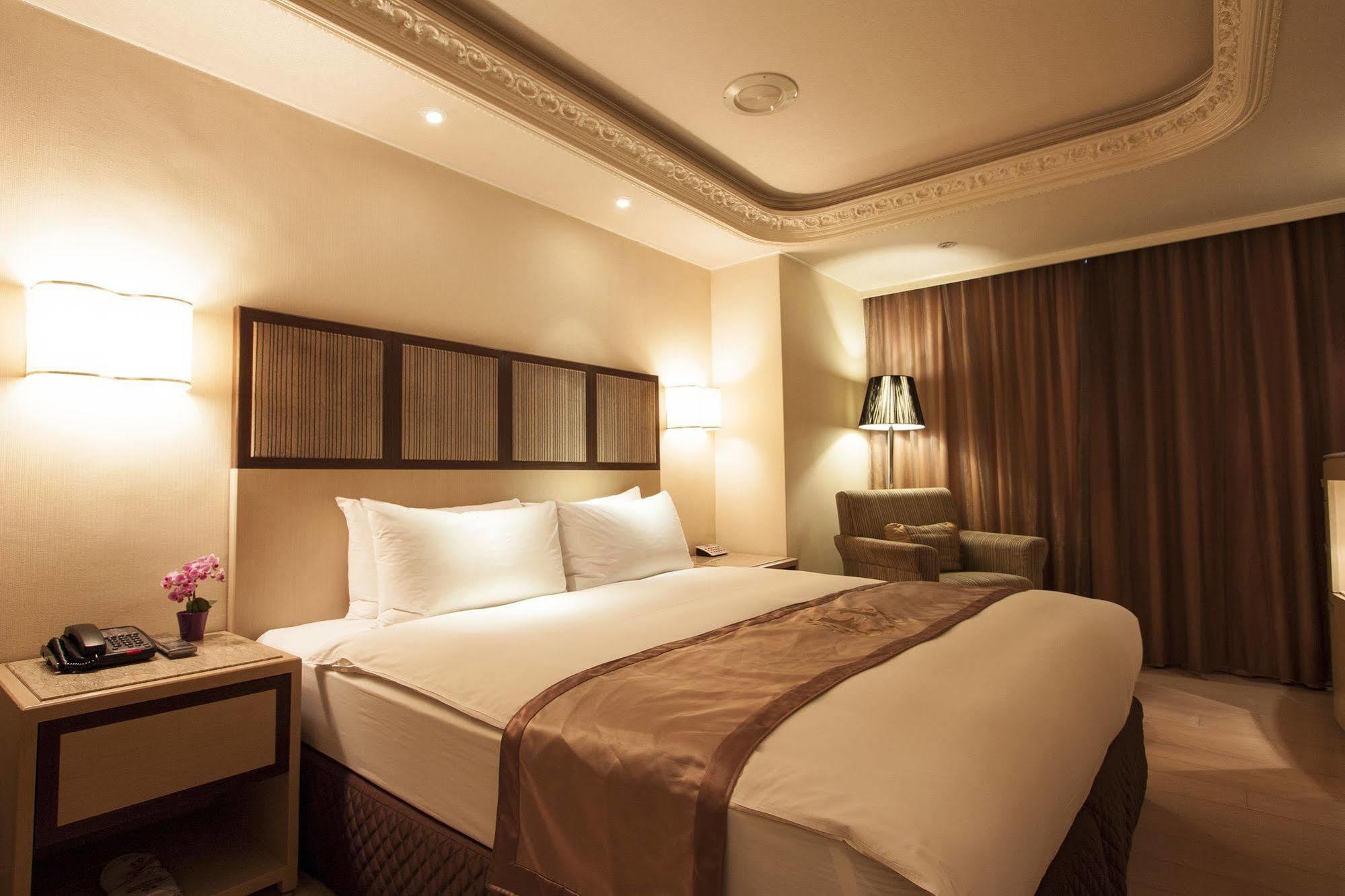Taipei Charming City Hotel Exterior foto